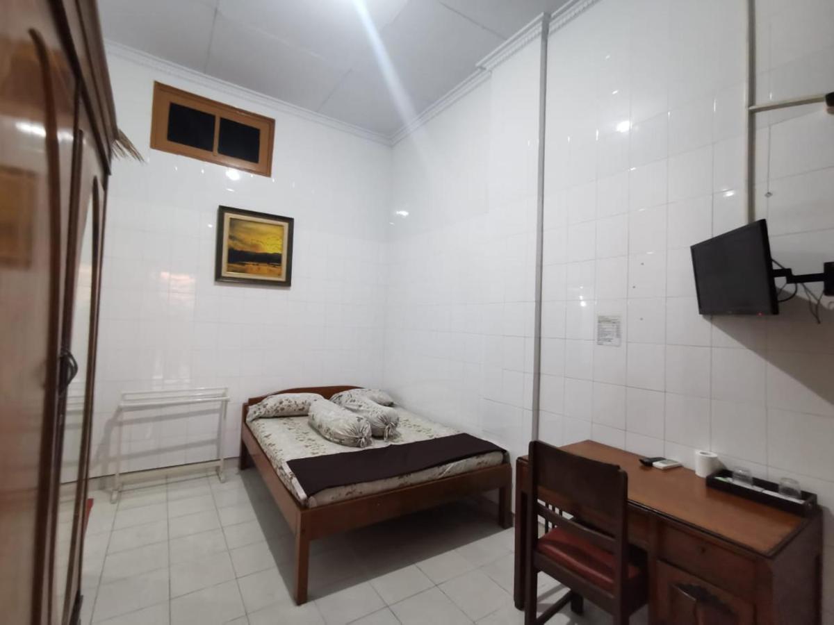 Hotel Paviljoen Сурабая Екстериор снимка